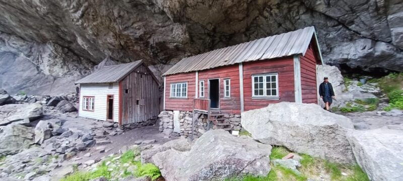 Stavanger: Scenic roatrip, optional hike Brufjell - Frequently Asked Questions
