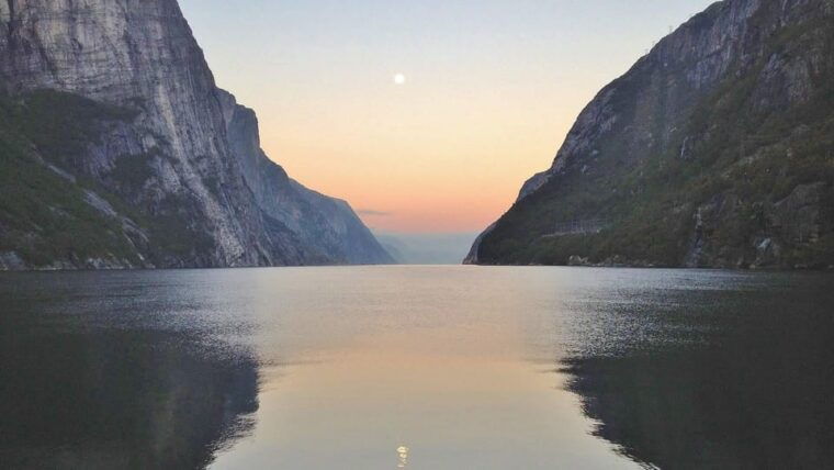 Stavanger:Lysefjord Cruise to Preikestolen and Vagabond Cave - Frequently Asked Questions