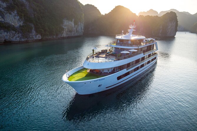 Stellar of the Seas Visit Bai Tu Long Bay Lan Ha Bay Depart From Hanoi - Accommodation and Facilities