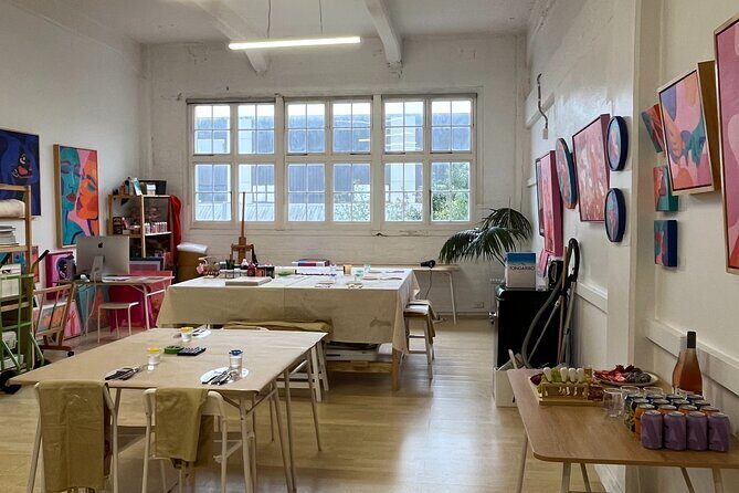 Stencil Portrait Workshop Create Bold Art in Auckland - Who Should Book This?