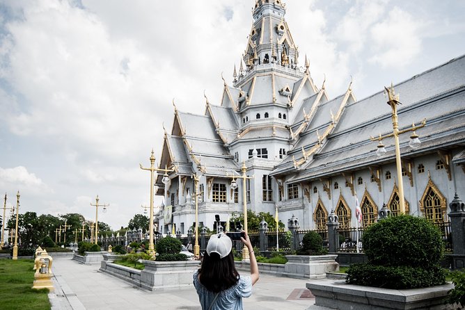 Step Back In Time: Explore Bangkoks Historical Koh Kret Island - Must-Visit Temples on Koh Kret Island