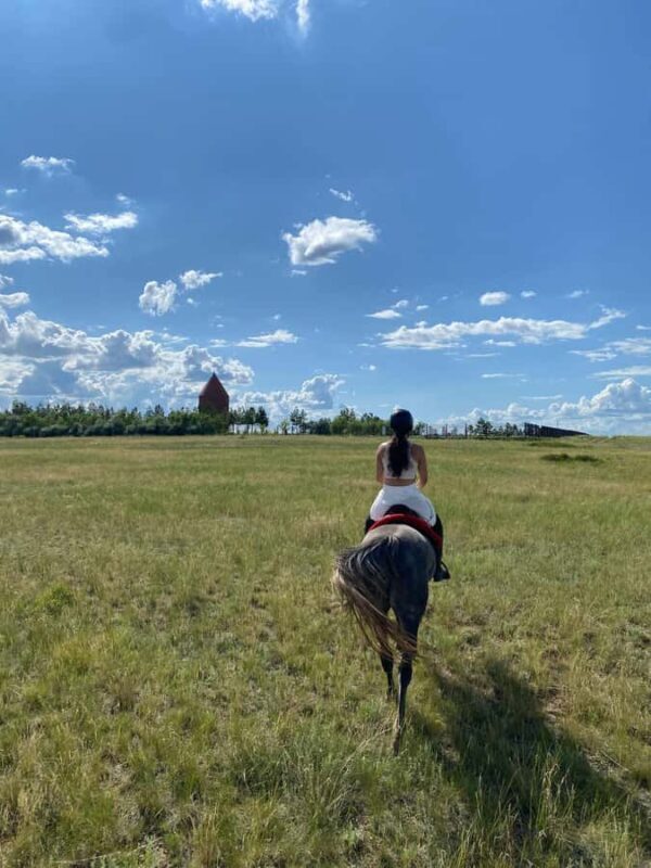 Steppe, Saddle & Sauna: Horseback Tour to Historic Mausoleum - Authenticity & Cultural Insight