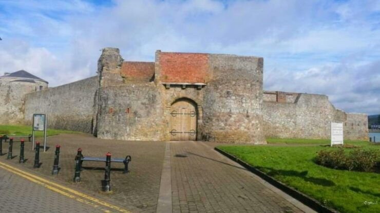 StepsBackThruTime DUNGARVAN Guided Walking Experience - Booking Information