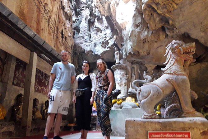 Sticky Waterfall and Chiang Dao Cave - Overview and Features