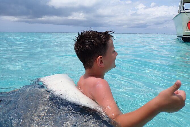 Stingray City Sandbar Experience - What to Expect from the Stingray City Sandbar Experience