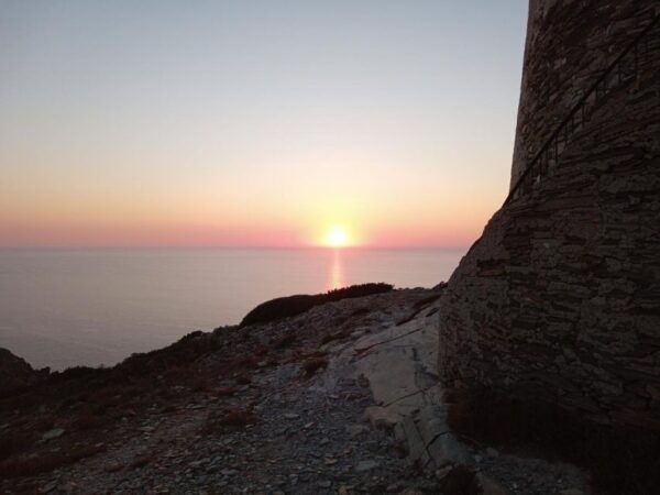 Stintino: Trekking Tour in Capo Falcone - Starting Location and Attire