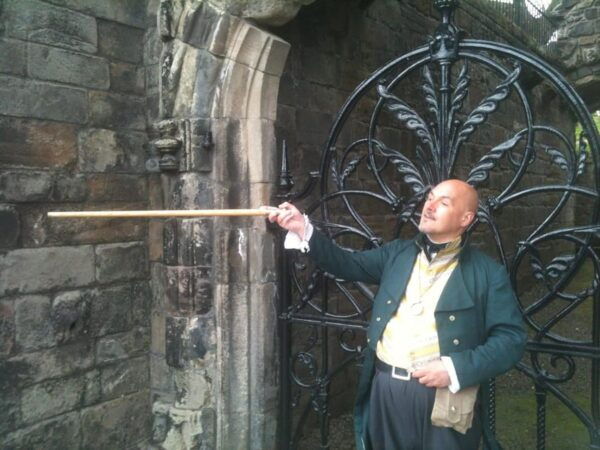 Stirling Castle and the Old Town: Private Walking Tour - Local Expert Guides