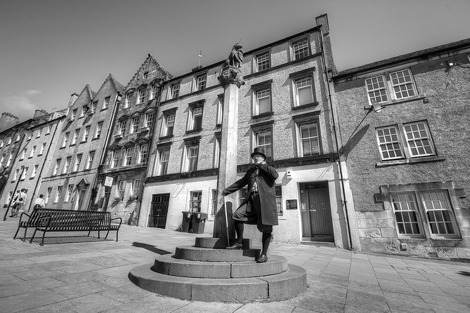 Stirling Castle and the Secrets of the Old Town - Common Questions