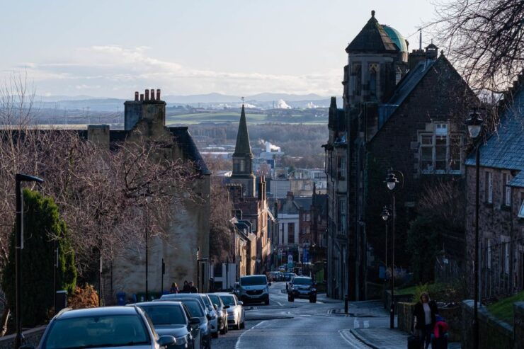 Stirling: Historical Walking Tour in Spanish - Experience Highlights