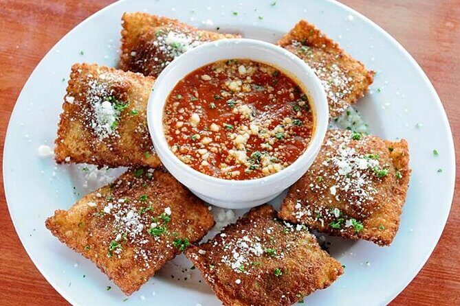 "StL's Best Sights and Bites" - Your Private Tour in St. Louis - Discovering the Heart of St. Louis: What Makes this Tour Special