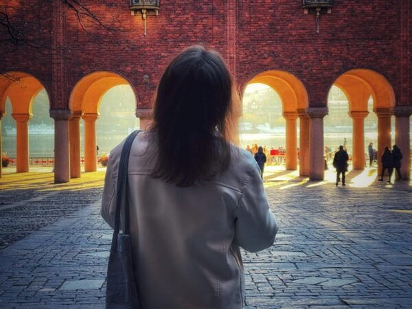 Stockholm: 2-Hour Walking & 1-Hour Canal Boat Tour - Experiencing Old Stockholm