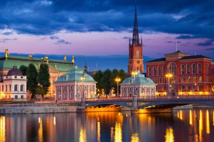 Stockholm: First Discovery Walk and Reading Walking Tour - Experience Highlights