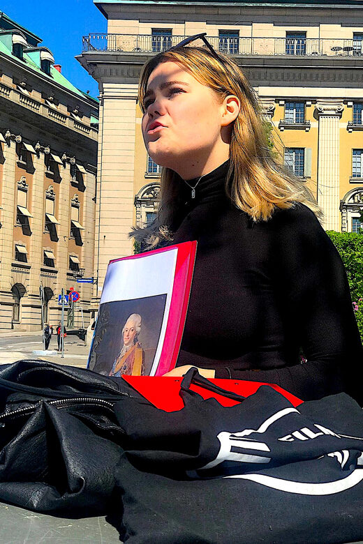 Stockholm: Modern City Walking Tour with Local Guide - FAQ