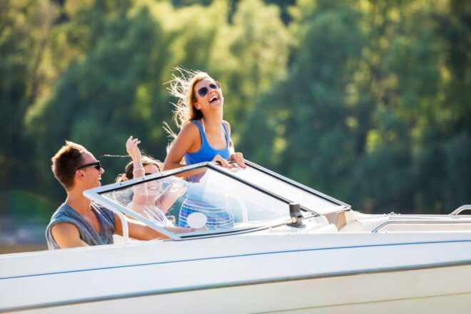 Stockholm: Motorboat Charter Tour With Captain - Lunch and Dining Options
