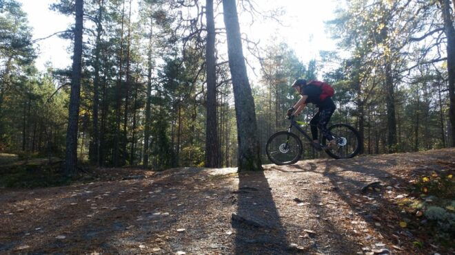 Stockholm: Mountain Biking Adventure for Experienced Riders - Inclusions and Equipment