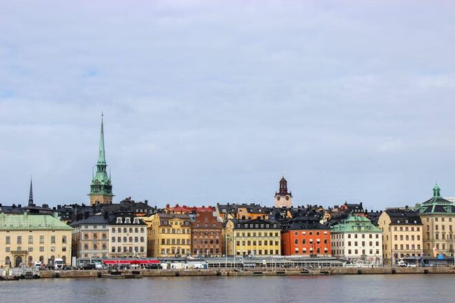 Stockholm: Must-See Attractions City Hall, Old Town & Vasa - Must-See Attractions and History Lessons
