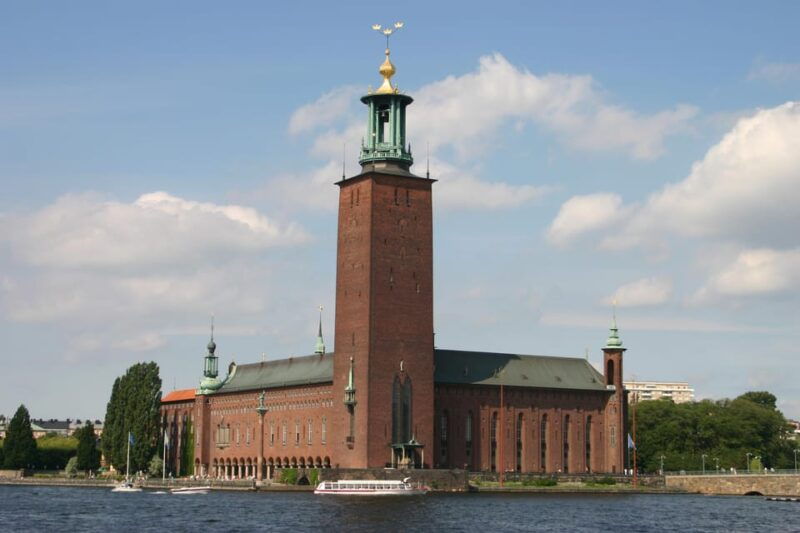 Stockholm Must See: City Hall, Gamla Stan and Vasa Museum - Why This Tour Offers Value