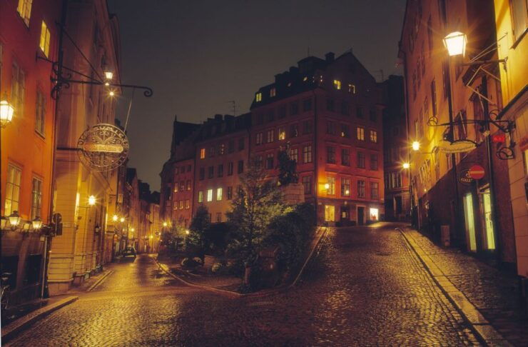 Stockholm: Old Town 2 Hour Guided Walking Tour, Historical - Tour Experience