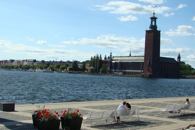 Stockholm Old Town and the Vasa Museum, a Small Group Walking Tour. - Meeting and Pickup