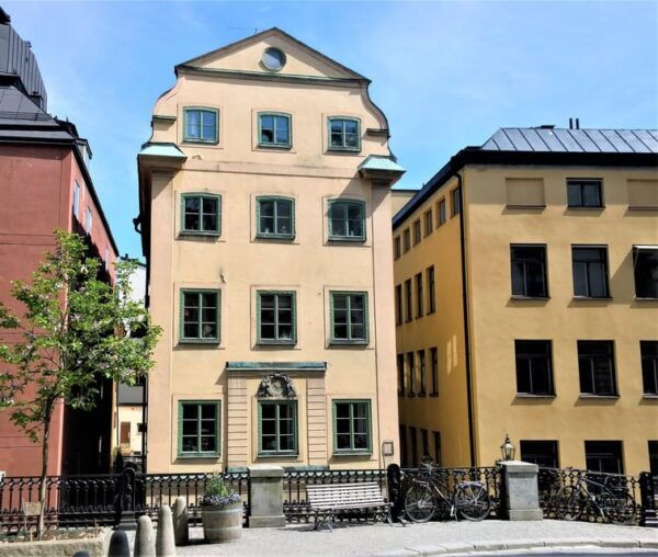 Stockholm - Old Town Private Walking Tour - Tour Guide Experience