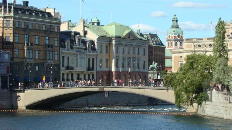 Stockholm: Old Town Walking Tour and the Vasa Museum - Itinerary Highlights