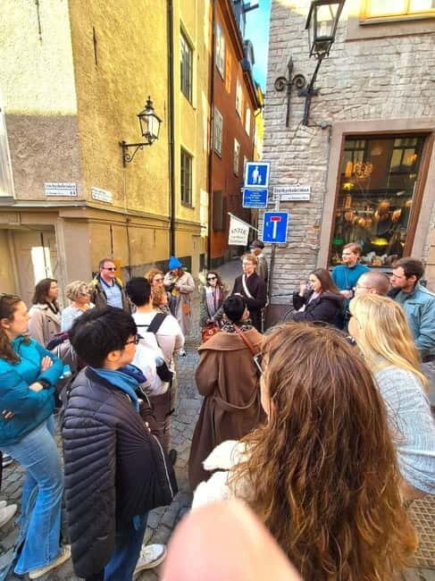Stockholm: Old Town Walking Tour with Local Guide - Good To Know