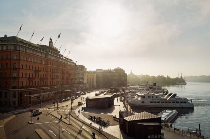 Stockholm: Private Custom Walking Tour With A Tour Guide - Good To Know
