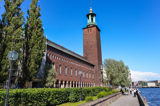 Stockholm Private Tour: City Hall and Vasa Museum - City Hall Visit