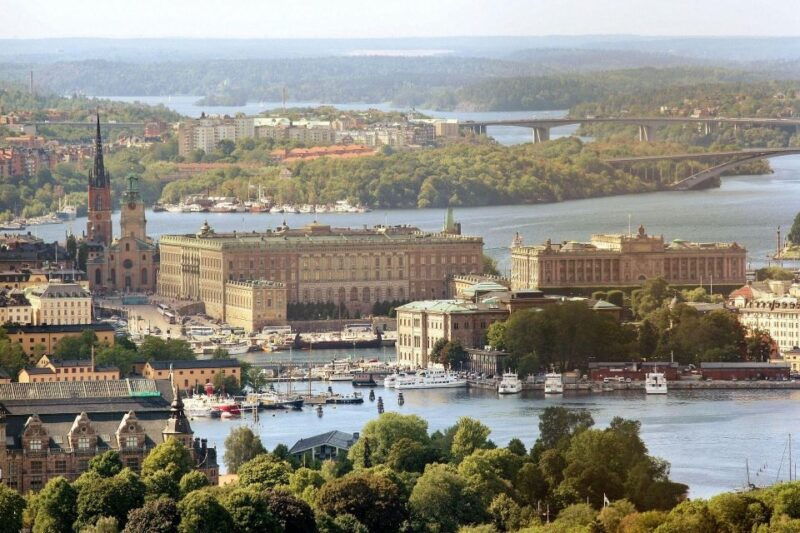 Stockholm Private Walking Tour - Traversing the Charming Districts