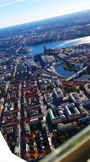 Stockholm: Scenic Airplane Flight - The Experience from a Reviewers Perspective
