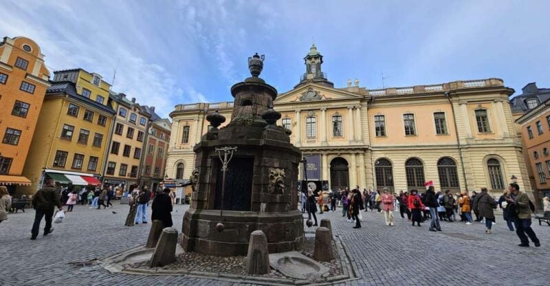 Stockholm: Secrets of Gamla Stan Guided Tour w/ Fika Option - Good To Know