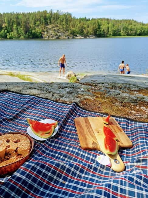 Stockholm: Self Guided Kayak Adventure in Nature Reserve - FAQ