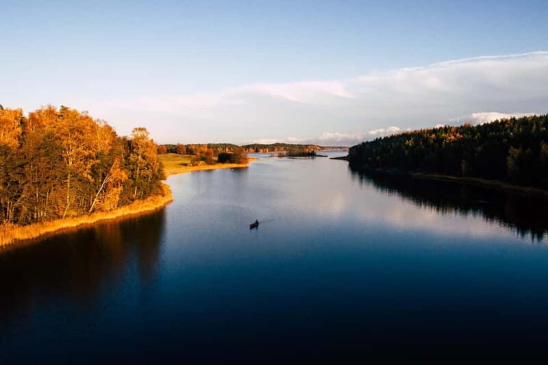 Stockholm: Sunset Canoe Beaver Safari & BBQ on Island - The Itinerary in Detail