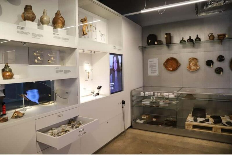 Stockholm: Vasa Museum, Vrak & Canal Live Guided Boat Tour - Good To Know