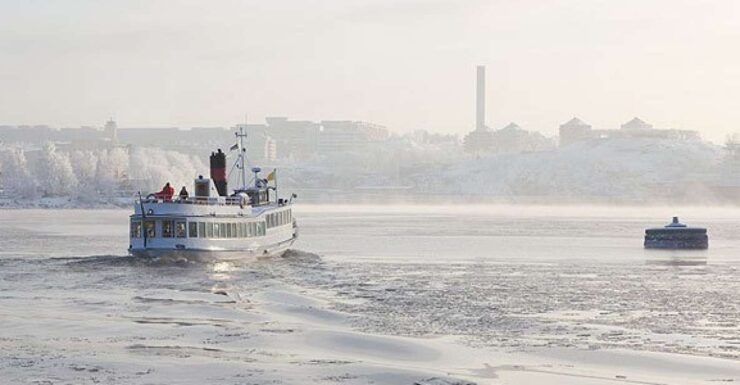 Stockholm Winter Tour by Boat - Tour Details
