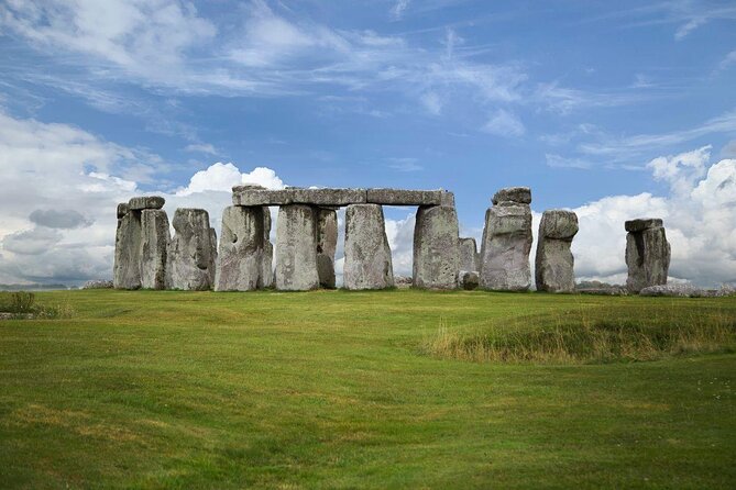 Stonehenge and Bath Day Tour From Portsmouth - Good To Know