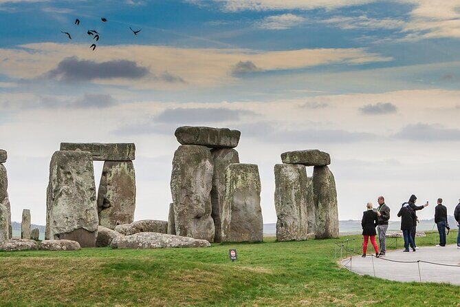 Stonehenge and Bath Tour from Oxford - Guides and Experience Quality