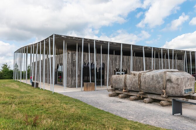 Stonehenge and Salisbury / Magna Carta Private Tour From Southampton - Visit Stonehenge and Salisbury Cathedral