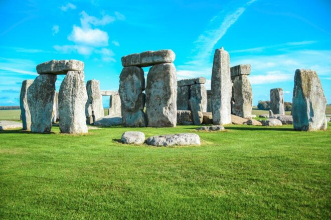 Stonehenge & Bath: Full-Day Coach Tour From London - Discovering the Delights of Bath