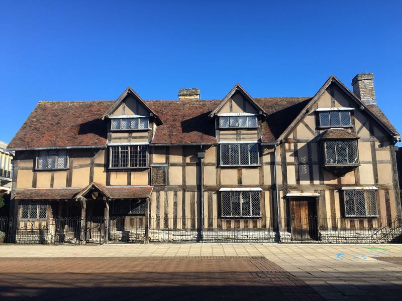 Stonehenge, Bath, Stratford & Cotswolds Tour - What to know before you book