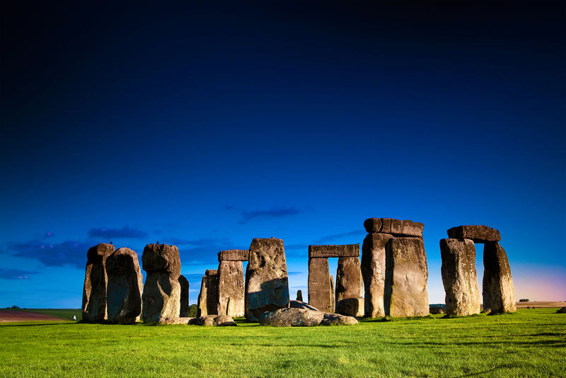 Stonehenge, Bath, Stratford & Cotswolds Tour - A big day out from London
