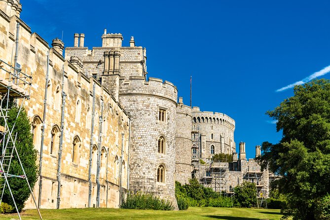 Stonehenge, Oxford & Windsor Private Car Tour From London - Additional Options Available