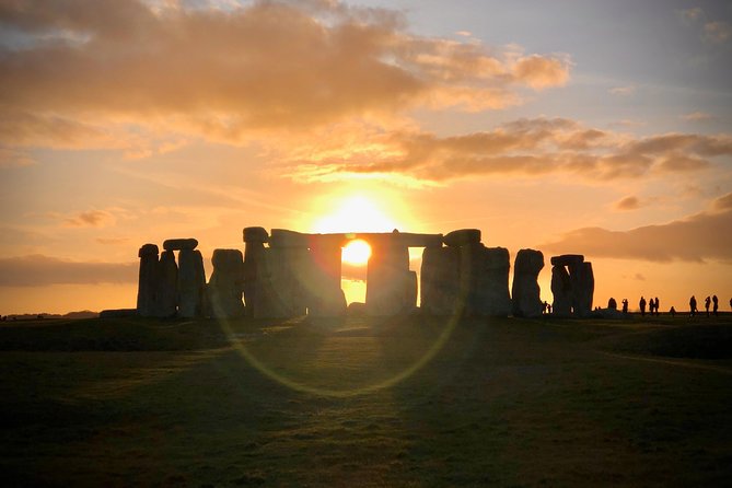 Stonehenge Special Access Guided Morning Tour From London - Tour Details