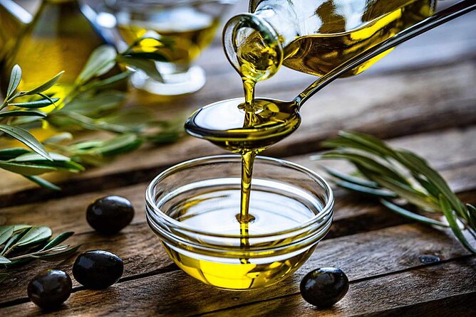 Stories of Food and Culture of the Old Town of Corfu Tour - Traditional Crafts and Artisans