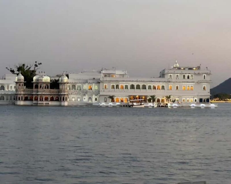Stories of Udaipur: Ghats, Temples & Heritage Walk - Good To Know