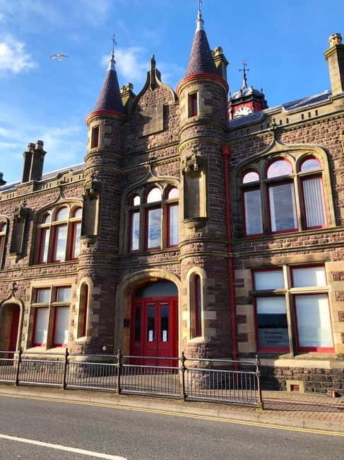 Stornoway: Harris Tweed Story Room Tour with guide - What You Can Expect from the Tour