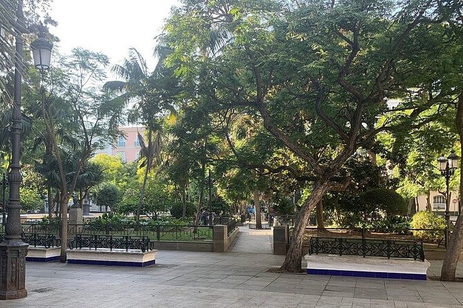 Story Adventure Outdoor Escape Game in Cadiz Town Center - Features of the Outdoor Escape Game