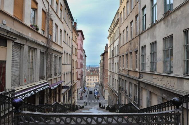 Storytelling Tour of Croix-Rousse in English - Learn About Lyons Silk History