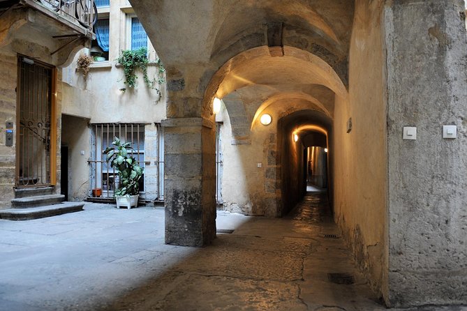 Storytelling Tour of Old Lyon - Common Questions