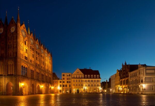 Stralsund: Old Town Evening Tour With a Night Watchman - Directions